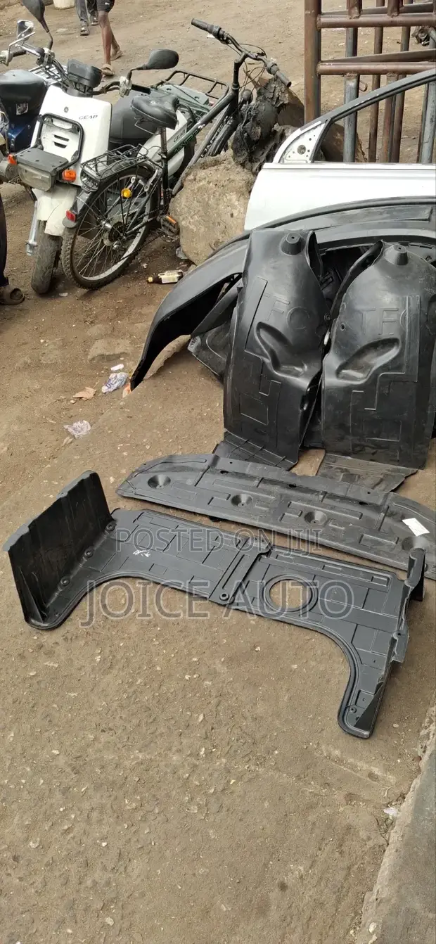 Hyundai Sonata Engine Splash Shield 2011-2013 - 1