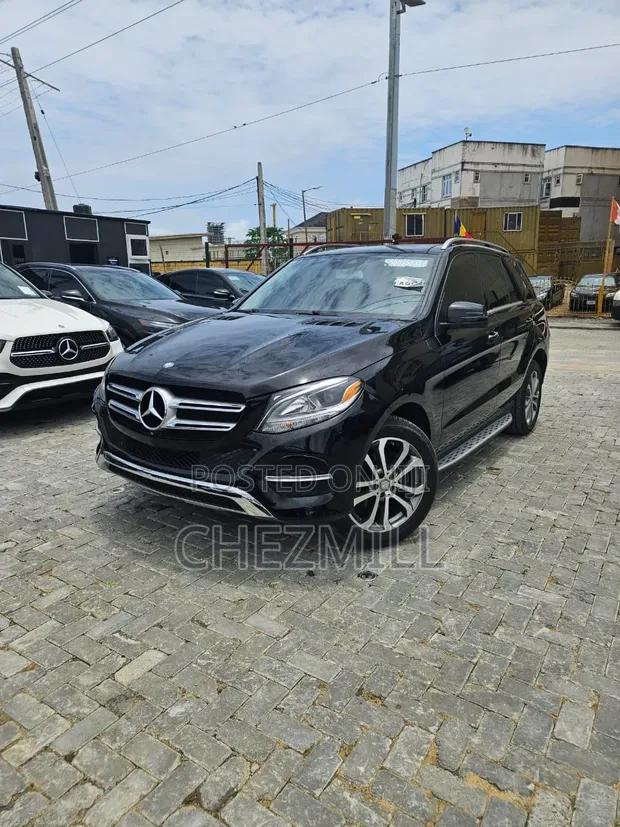 Mercedes-Benz GLE-Class 2017 Black - 1