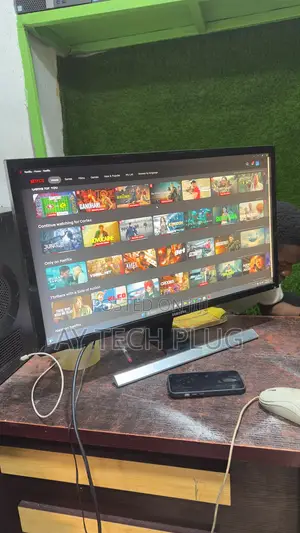 Samsung 28-Inch 4K UHD Monitor