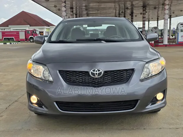 2010 Toyota Corolla LE Sedan - Foreign Used - 1