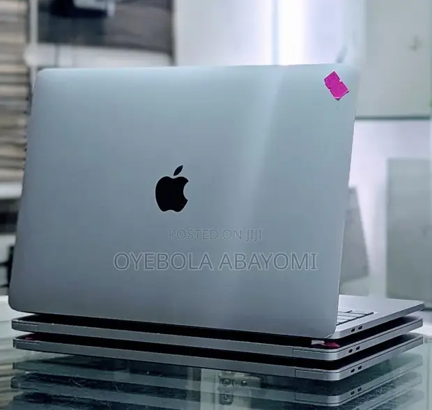 Apple MacBook Pro 2019 8GB Intel Core i5 256GB SSD - 1