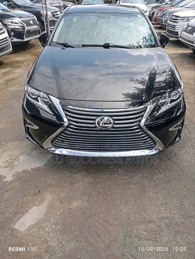 Lexus ES 2014 Black - 1