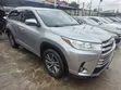 2018 Toyota Highlander XLE 4x4 V6 Beige - 3