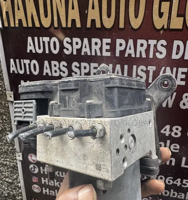 Toyota Tacoma 2020 ABS Module - 1