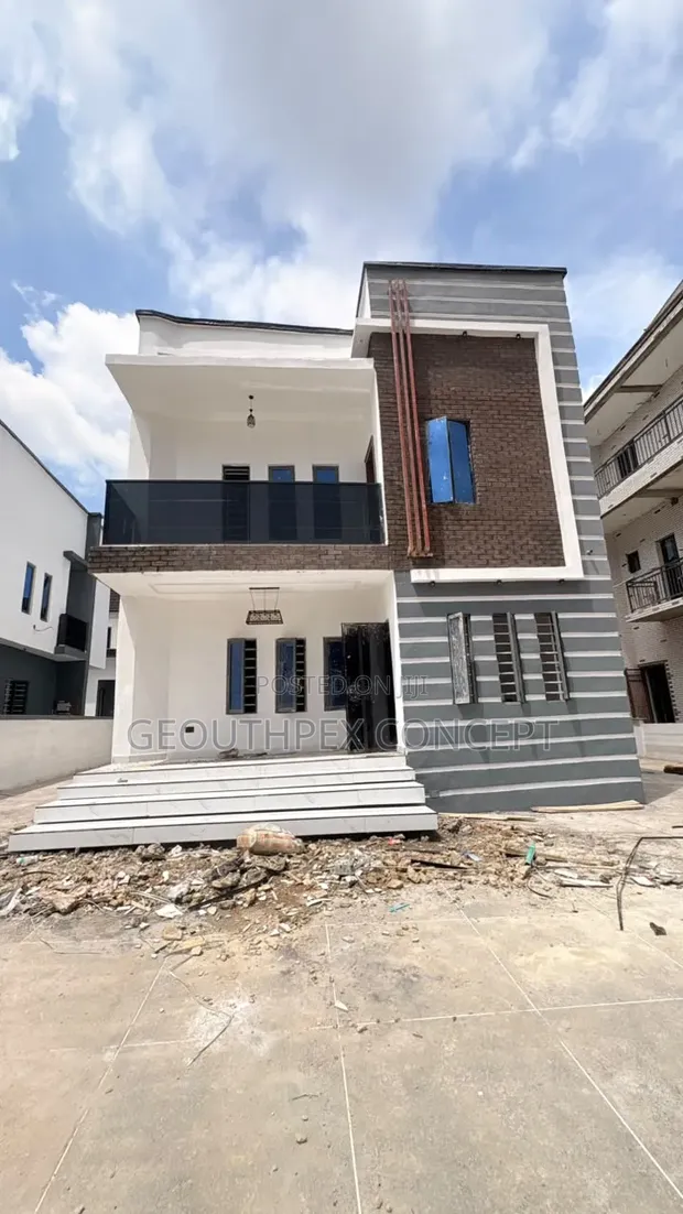 4-Bedroom Duplex for Sale in Engr. Lere Adigun GRA, Bashorun, Ibadan - 1
