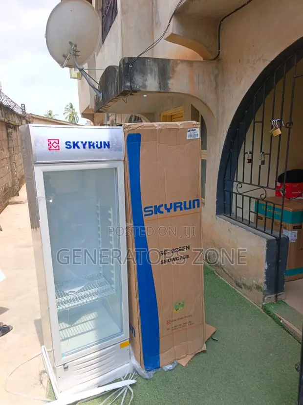 Skyrun 228L Professional Commercial Chiller - 1