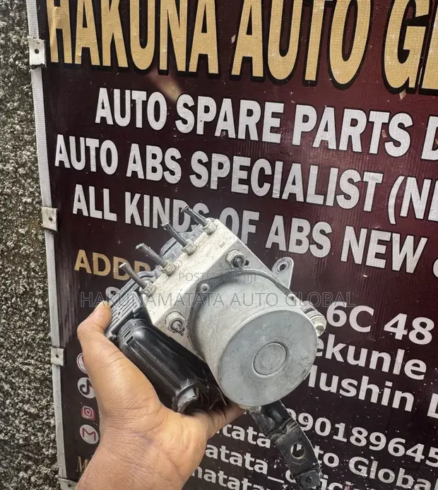 Toyota Tacoma 2020 ABS Control Unit - 1