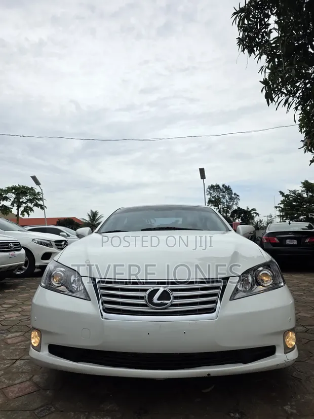 2011 Lexus ES 350 White - 1