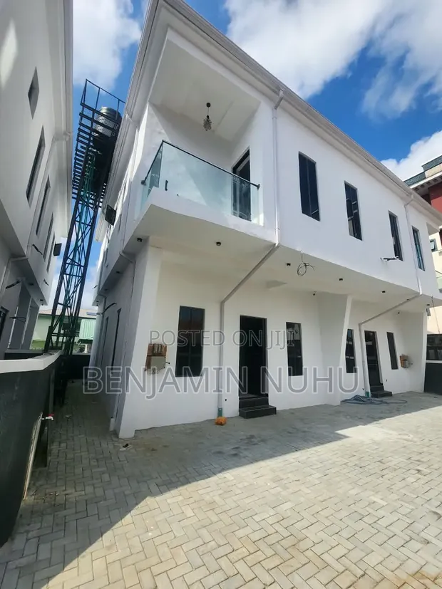 3-Bedroom Townhouse/Terrace in Canaan Land Estate, Olokonla - 1