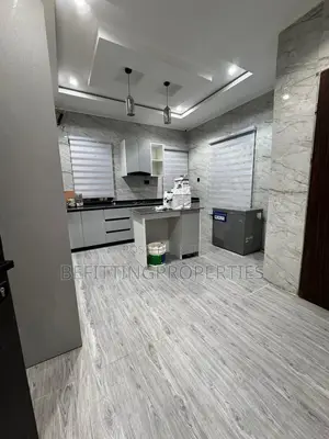 5-Bedroom Detached Duplex a Jahi, Abuja