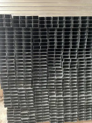Track da Stud (60x75)