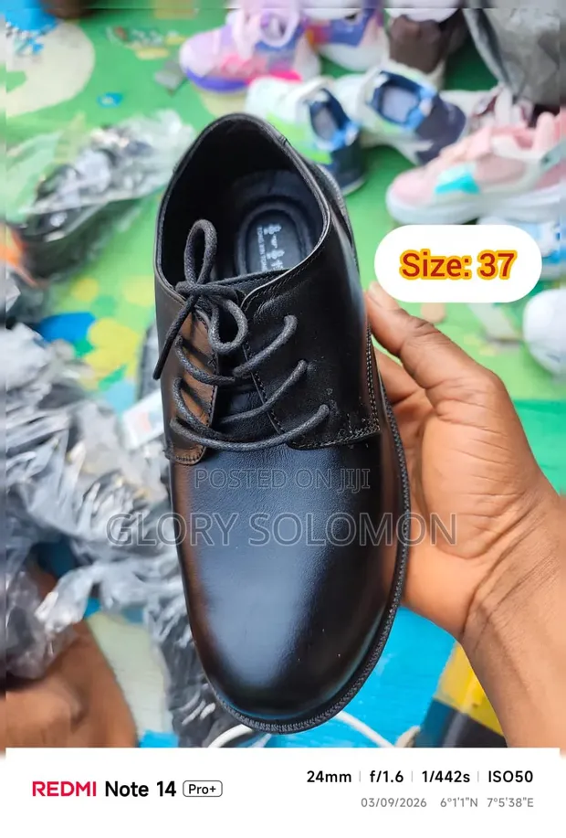 Brand New Nike School Shoes - Boys Size 37 - 1