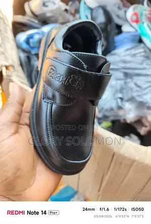 Brand New Nike School Shoes - Boys Size 37