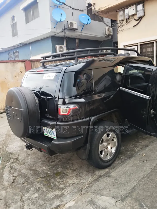 Toyota FJ Cruiser 2008 Black - 1