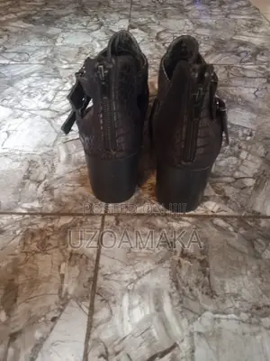 Sandalin Kafa Mai Kyau na Fata - Girman 7
