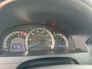2014 Toyota Camry SE 2.5L Silver