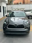 2021 Toyota Highlander XLE SUV - 1