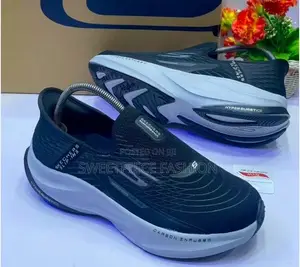 Skechers Unisex Sneakers - Brand New