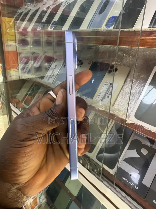Apple iPhone 16 128GB Blue - 1