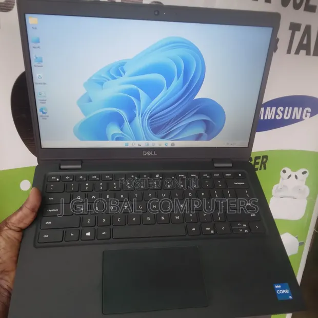 Dell Latitude 3420 Laptop: Intel Core i5, 8GB RAM, 256GB SSD - 1