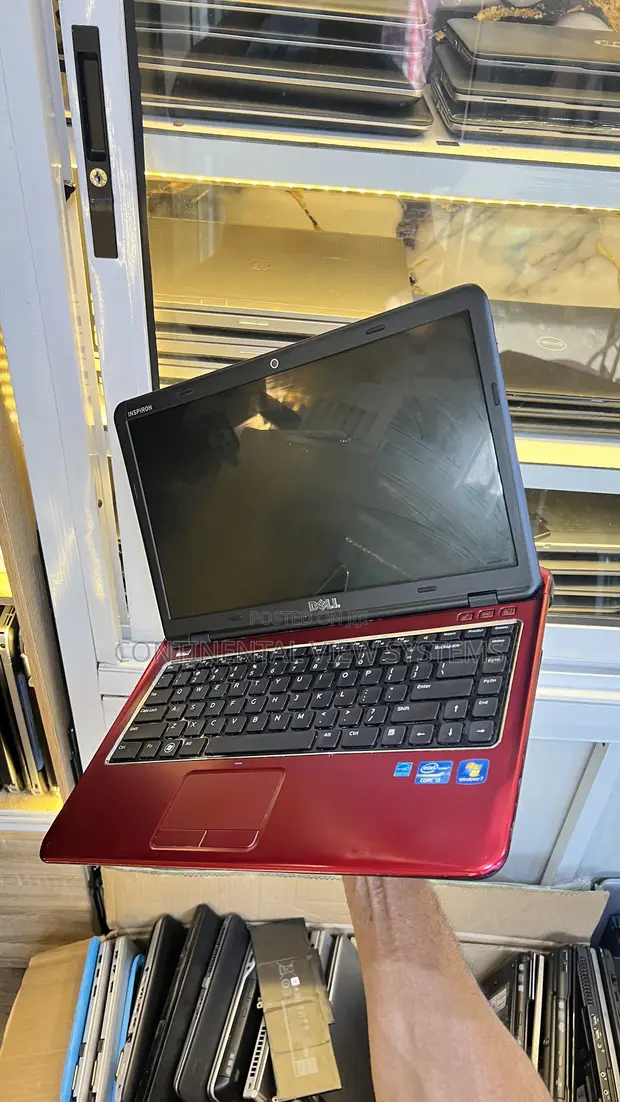 Dell Inspiron 4000 Laptop 8GB RAM, 500GB HDD - 1