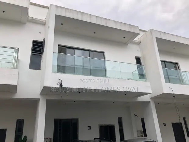 4 Bedroom Duplex don sayarwa, Harris Drive kusa da VGC, Lekki - 1