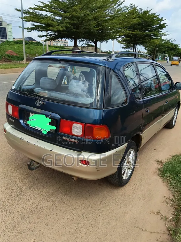 Toyota Picnic 2.0 FWD 2004 Blue - 1