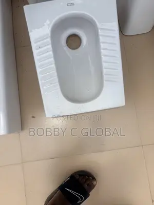 Golden Diamond Modern Squirt WC Toilet