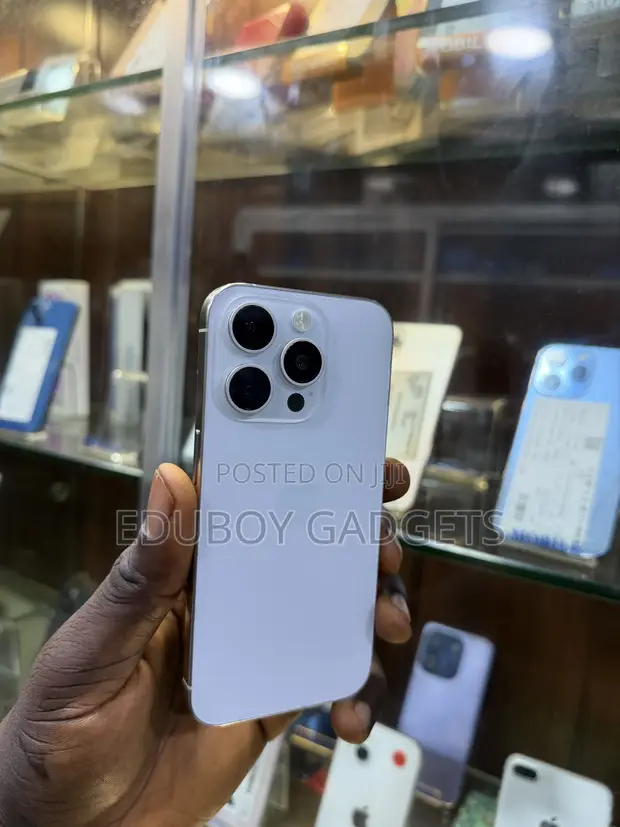 Apple iPhone 15 Pro 256GB White - 1