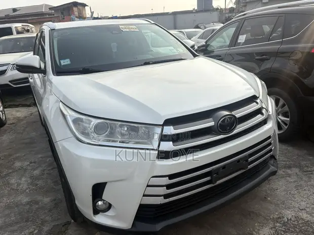 2019 Toyota Highlander XLE - Foreign Used - 1