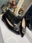 Takalmi Mai Kyau na Chanel na Mata da Brooch - 3