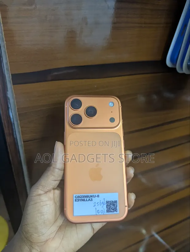 Apple iPhone 17 Pro 256GB Orange - 1
