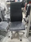 Executive Swivel Office Chair - Baki - 1