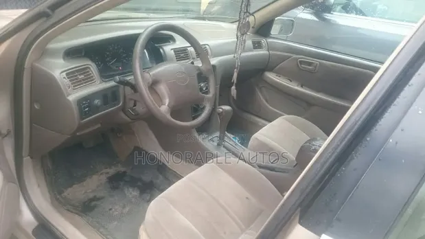 Toyota Camry 2000 Zinariya - 1