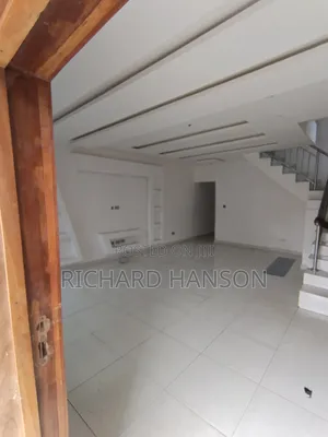 4-Bedroom Duplex don siyarwa a View Estate, Sangotedo