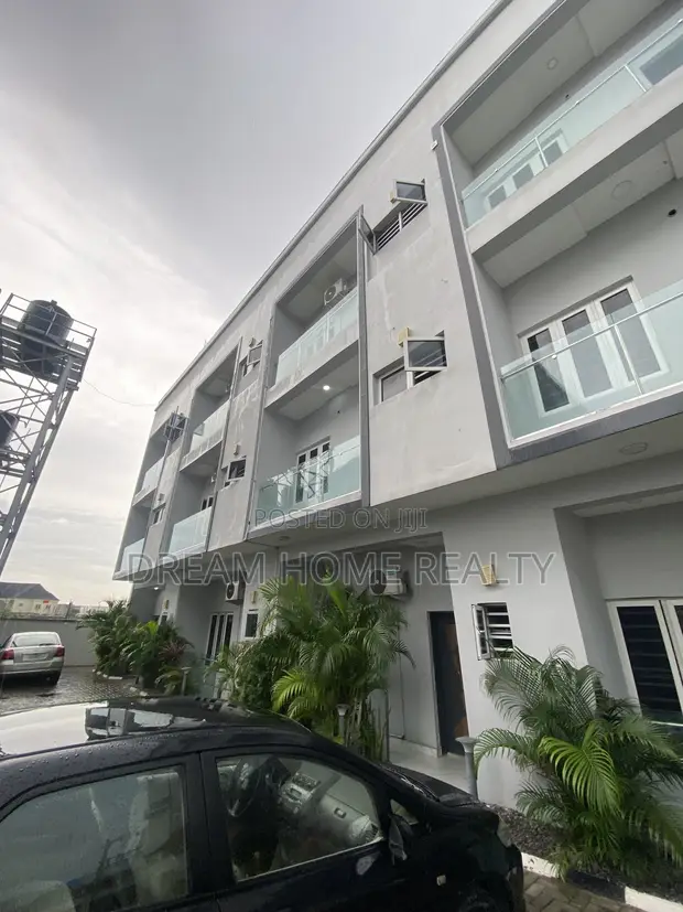 4 Bedroom Duplex with BQ for Rent in Ilaje/Lekki - 1