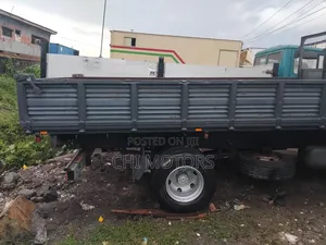 Mercedes-Benz 814 Tipper Truck - 7 Ton Capacity
