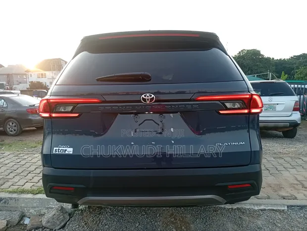 Toyota Highlander 2025 Platinum Grand - 1