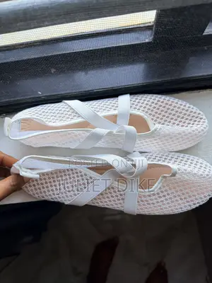 Brand New La Ballerina Flats - White, Size 40 (Runs Small)