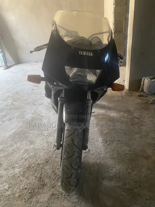 Yamaha 1992 Sport Bike - 1