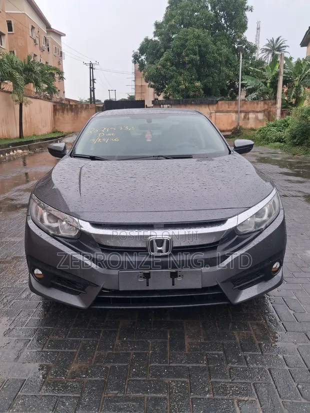 Honda Civic 2016 Gray - 1