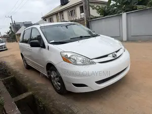 2006 Toyota Sienna LE AWD Minivan
