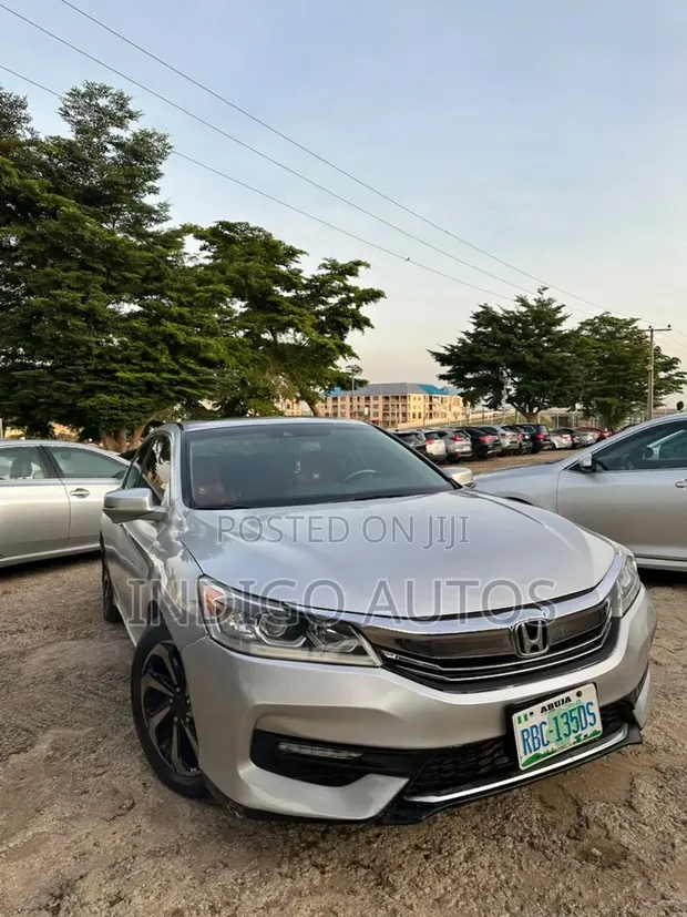 Honda Accord 2014 Silver - 1