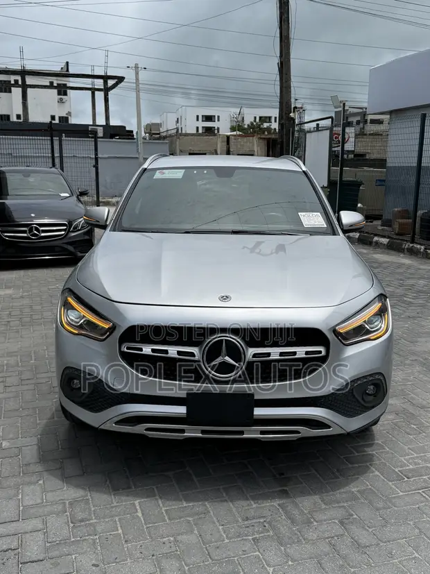 Mercedes-Benz GLA 250 2022 Silver - 1