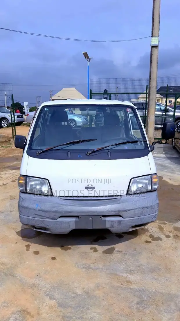 Nissan Vanette 2008 White - 1