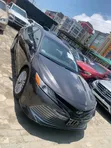 Toyota Camry 2018 XLE - 2