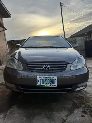 2004 Toyota Corolla LE Sedan