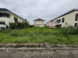 1000 SQM Corner Plot for Lease, Ikoyi