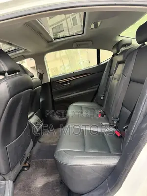 2013 Lexus ES 350 FWD - White, Full Option