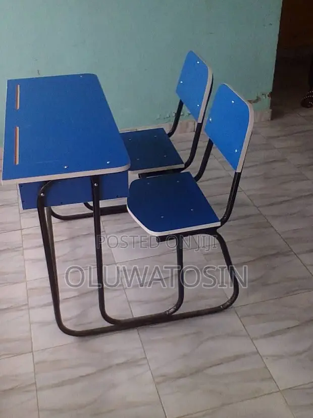 Kayan Makaranta na Dalibai da Kujeru - 1